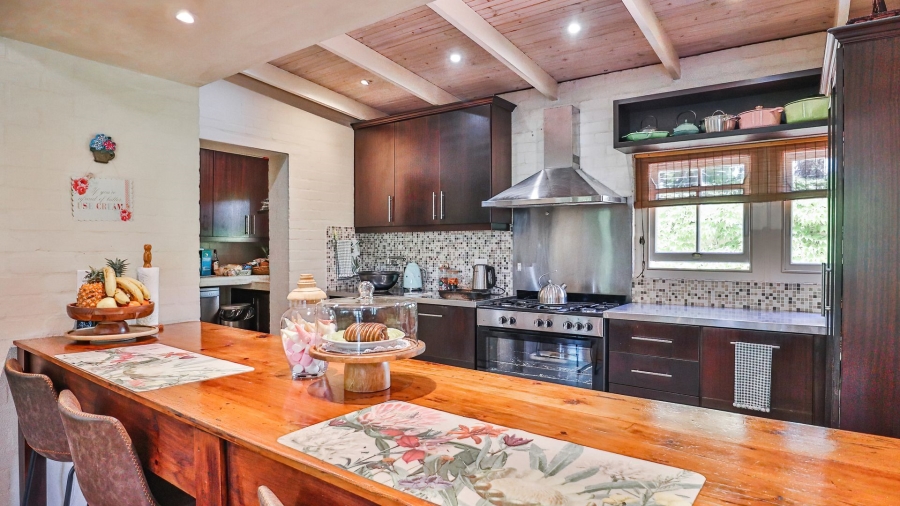 5 Bedroom Property for Sale in Constantia Western Cape